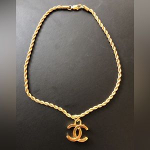 Gold Metal CC Medallion Chain Necklace